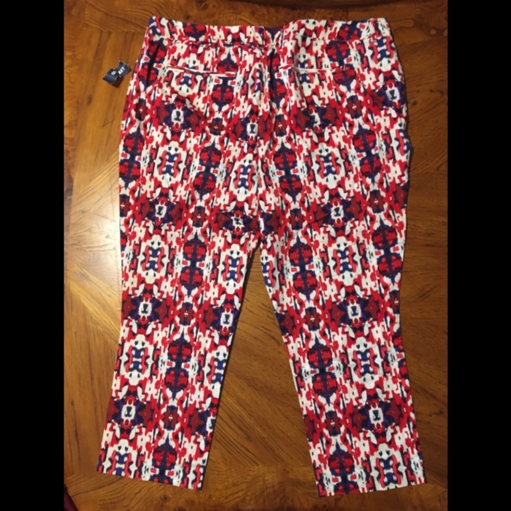 Old Navy Cropped Pants